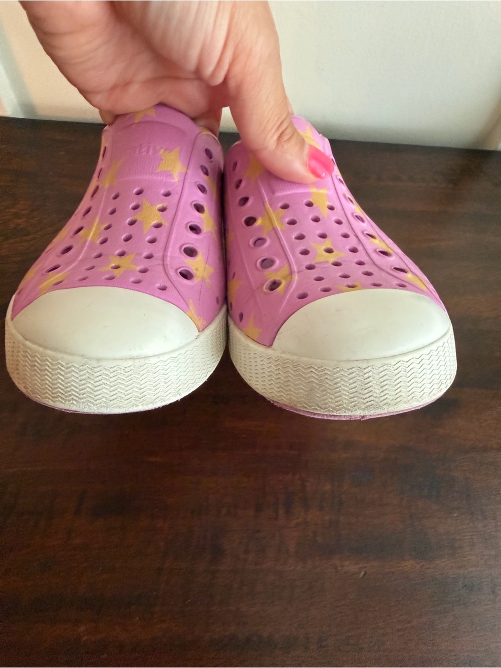 Native Jefferson Sugarlite Shoes Pink w/stars - Picture 4 of 8